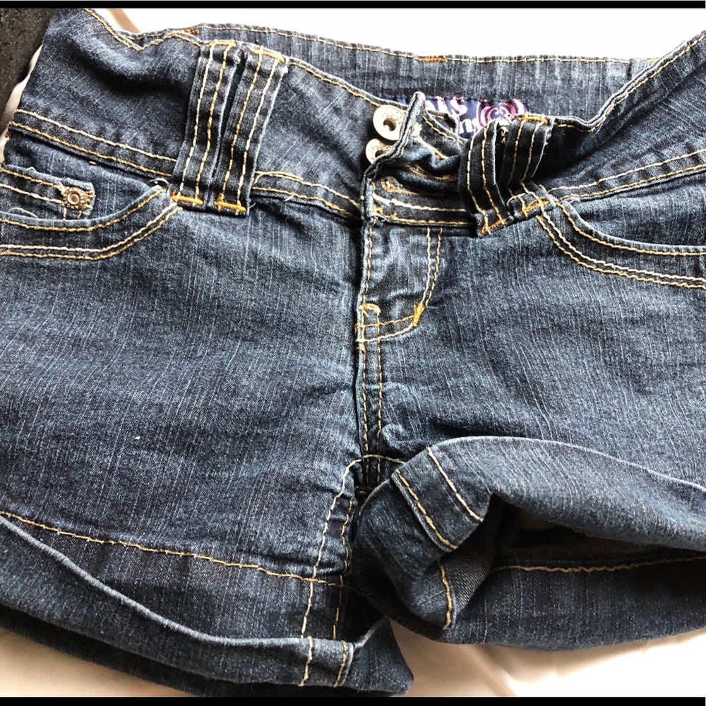 Angel Jean Shorts 😇